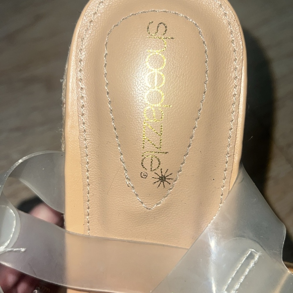 Wedge Sandle - Picture 4 of 5